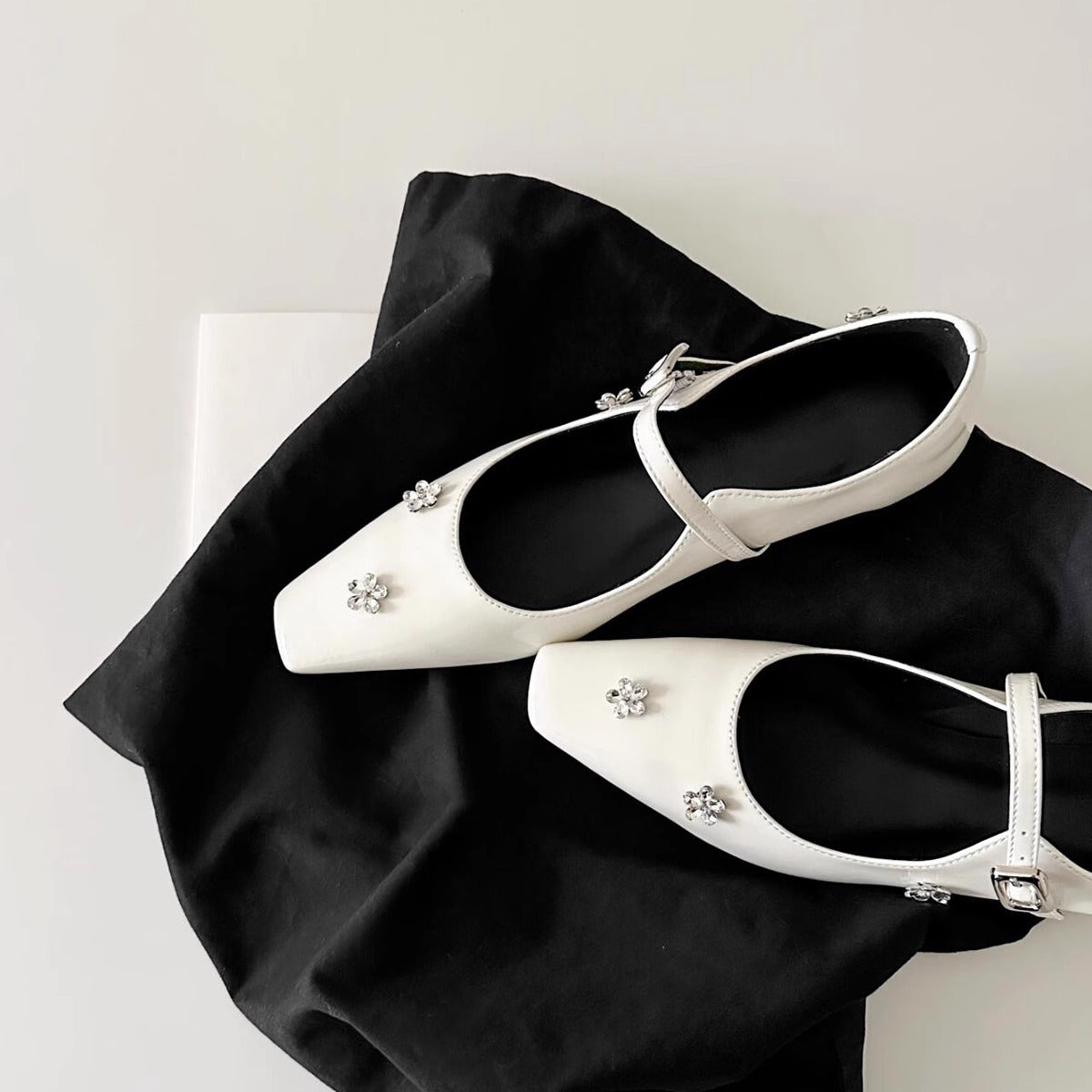Damen Ballerinas Elegant Blumenapplikationen