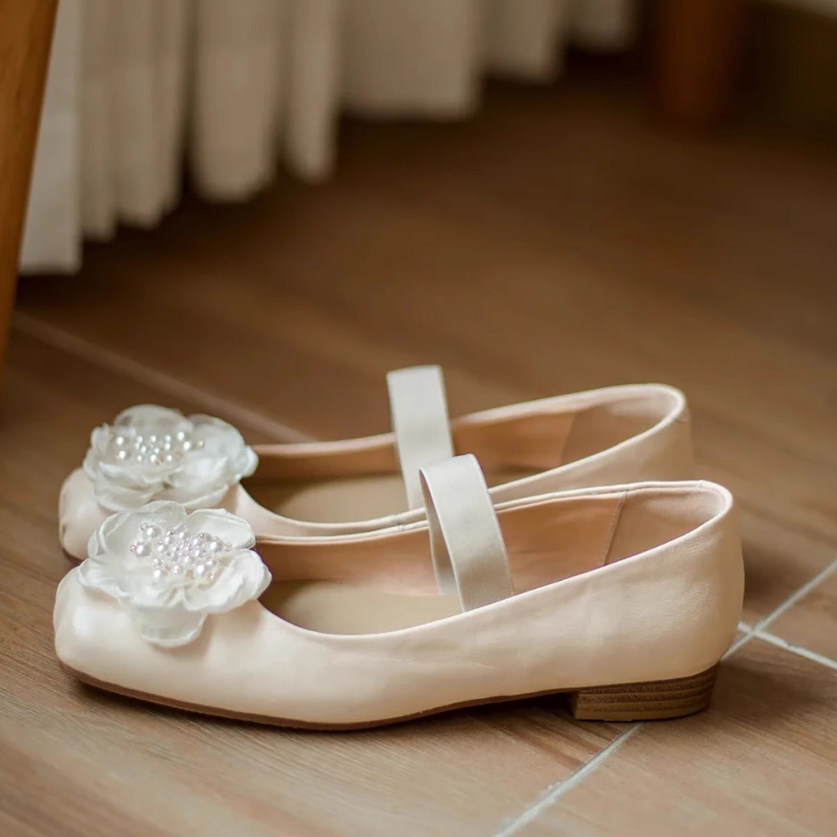 Damen Ballerinas mit Blumenapplikation Elastisch