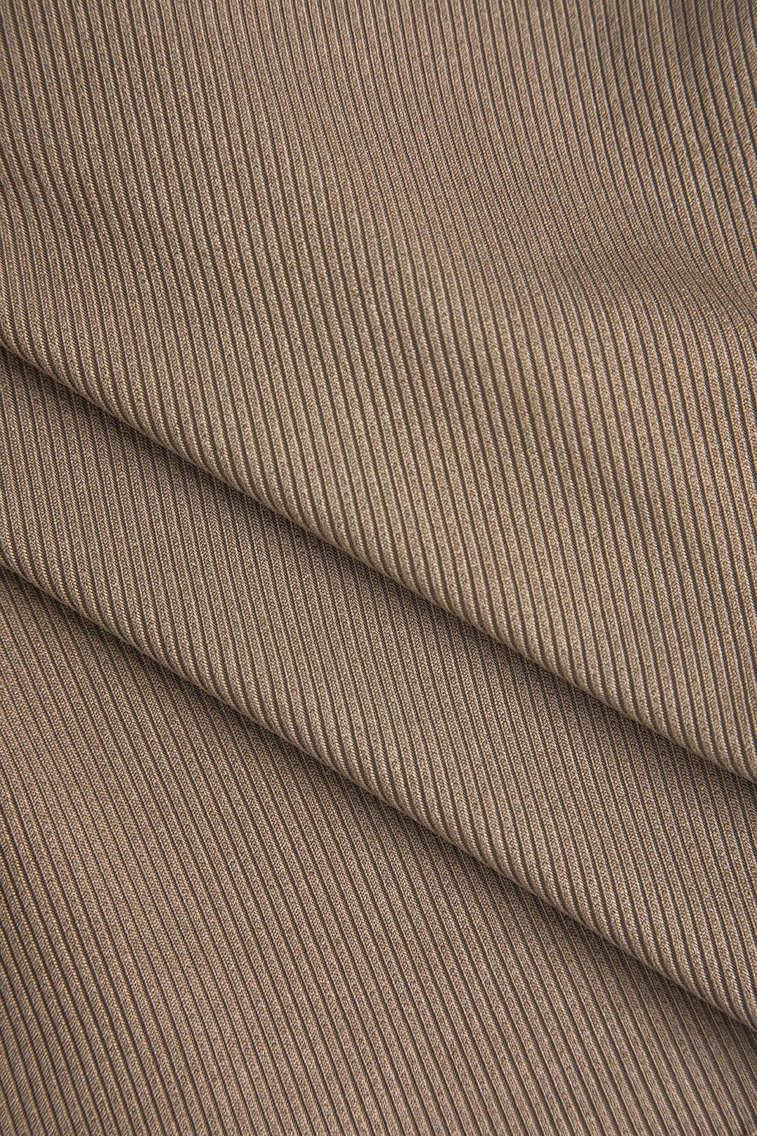 Damen Langarm- Asymmetrisch Cut-Out-Detail