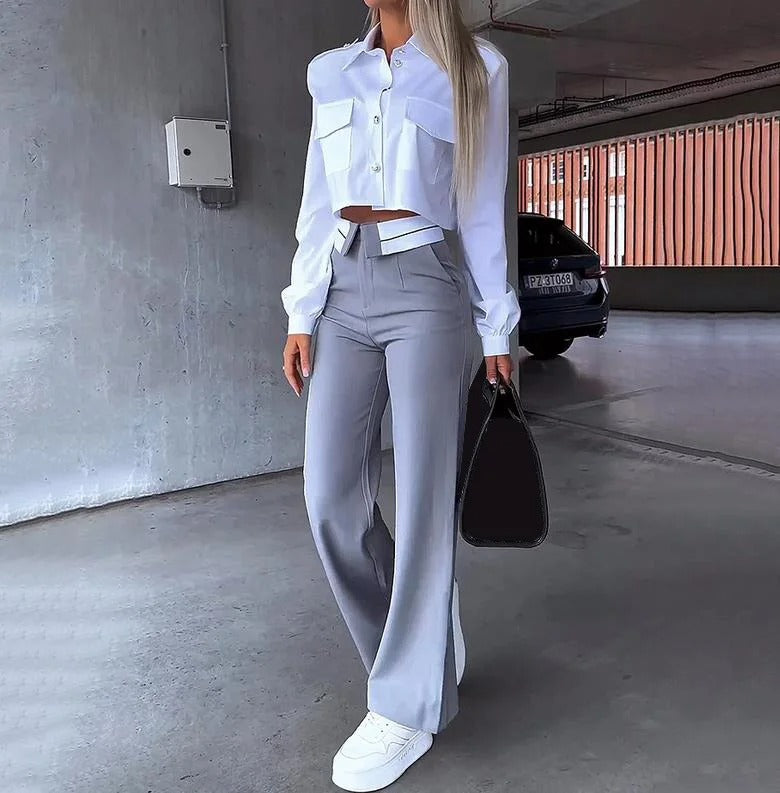 Damen Blazerjackett mit geraden Hosen
