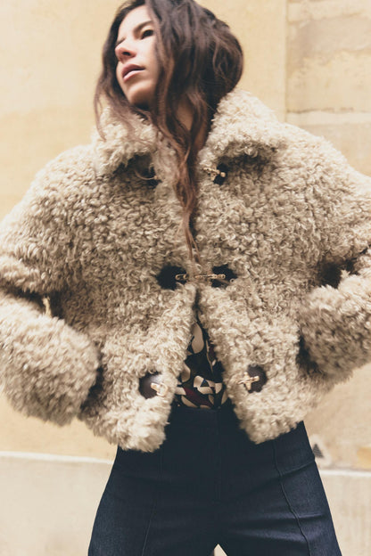 Damen Teddyjacke Beige Kunstfell Warm Schnallen Kuschel Effekt - Norvielle
