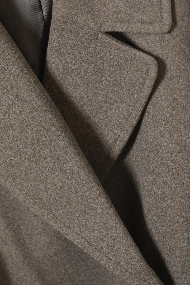 Emilia | Langer Wollmantel im Oversize-Stil Zendoo.de