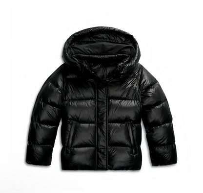 Kapuze der Nuvessa Jacke – abnehmbar und winddicht
