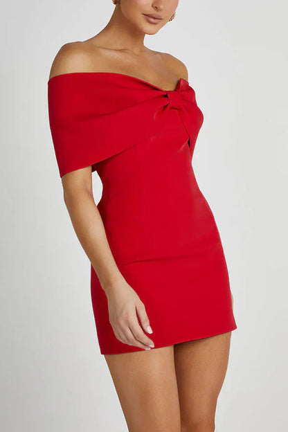 Ohne-Schultern-Minikleid mit Schleifen-Details