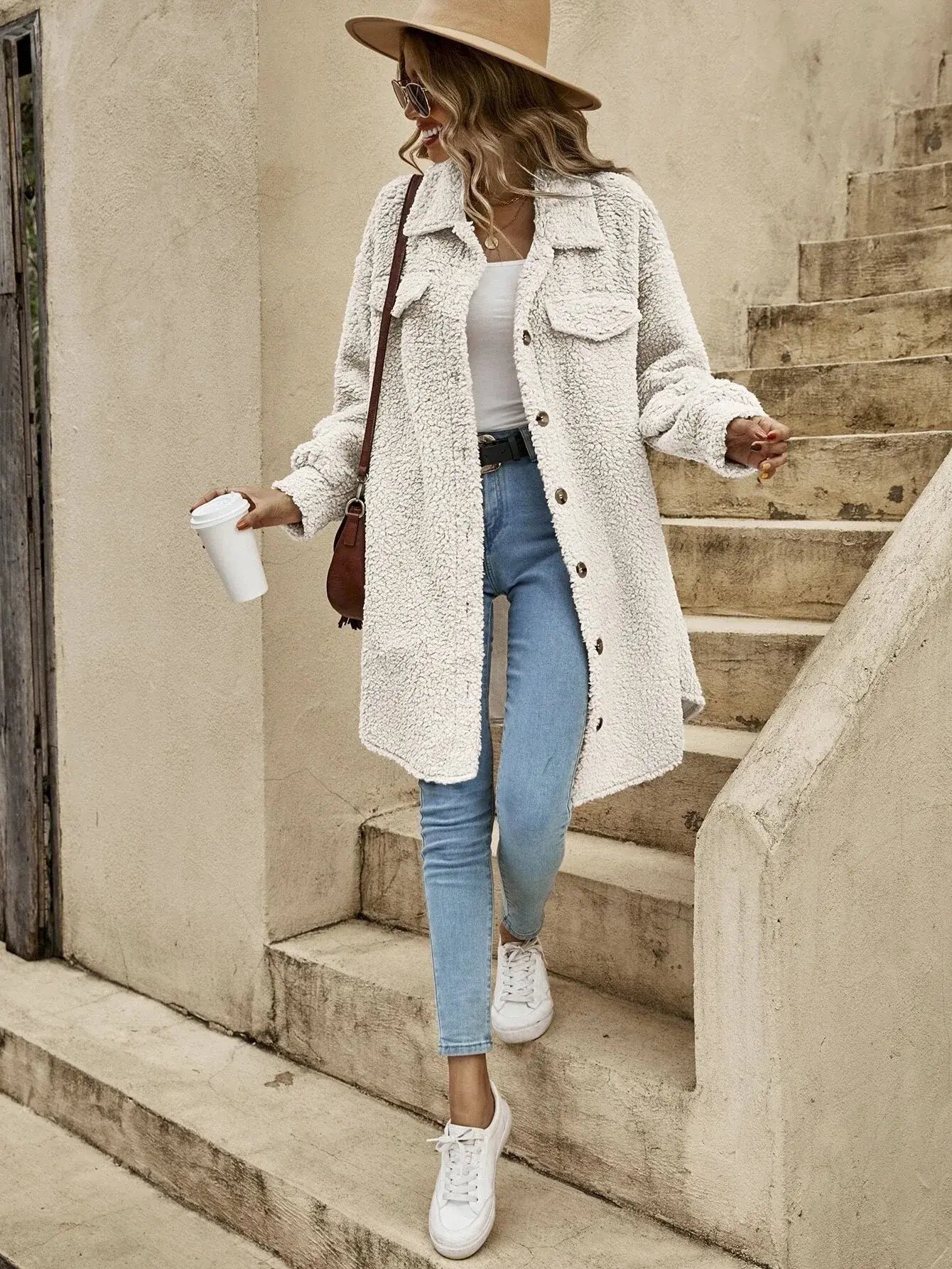 Teddyjacke Damen Bequem Knopfleiste Brusttaschen Warm - Norvielle