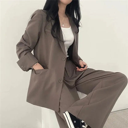 Athena | Einfarbiges Blazer- und gerade geschnittenes Hosen-Set für Damen Zendoo.de