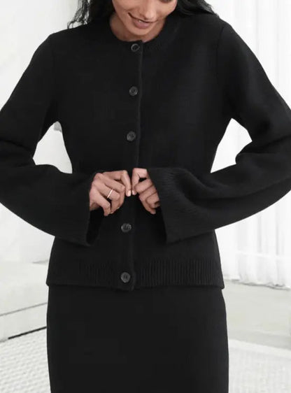 Maria | Klassische Damen-Strickjacke mit Knopfleiste Zendoo.de