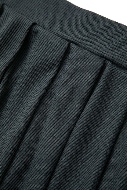 Damen Zweiteiler-Set mit Zip-Jacke und Plissee-Rock Sportlich