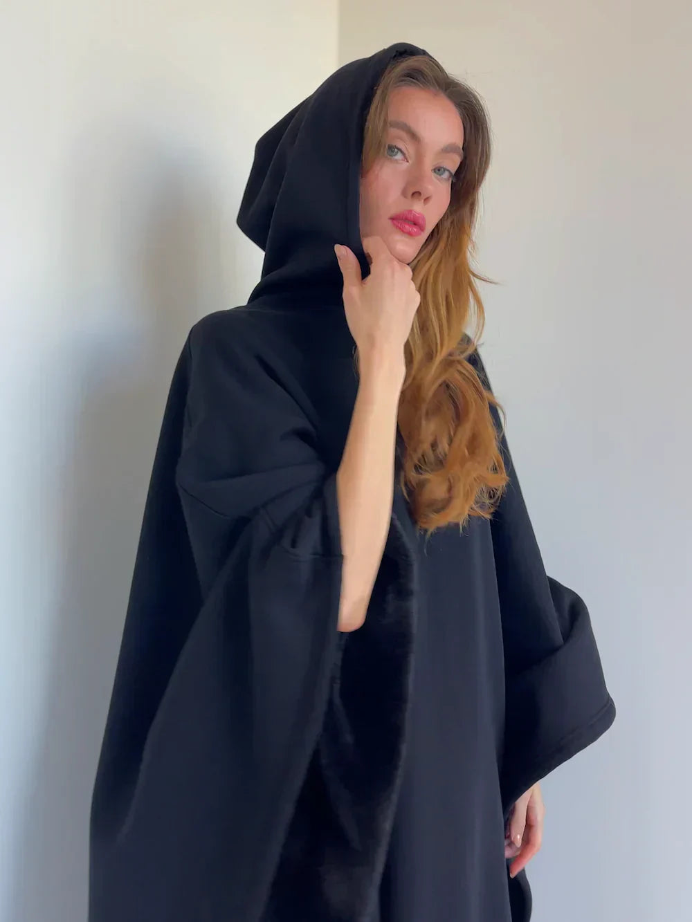 Kuscheldecke Oversized Wohlfühldecke Kapuzenpullover