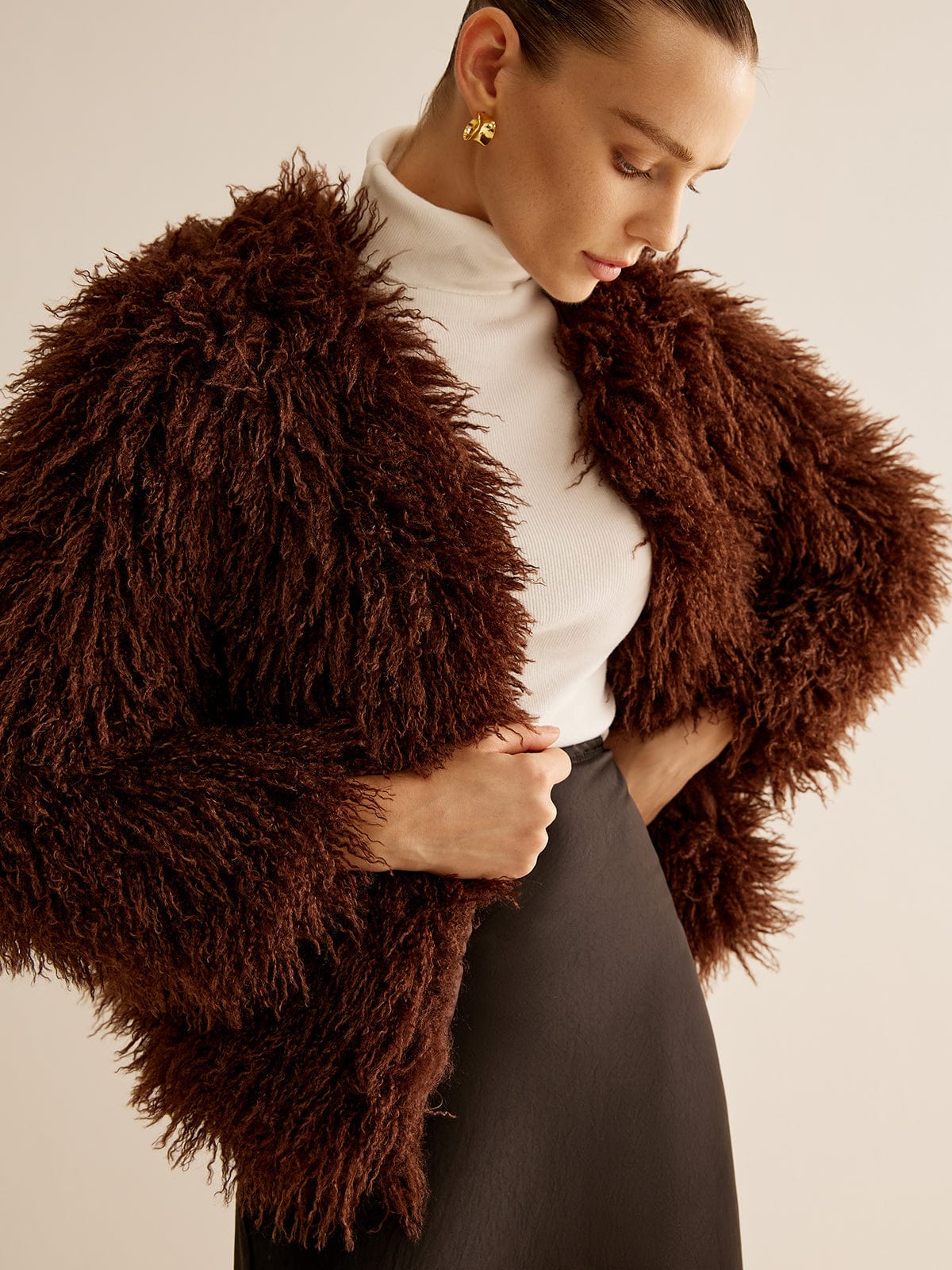 Braune Kunstfelljacke Damen Frühjahr Modell
