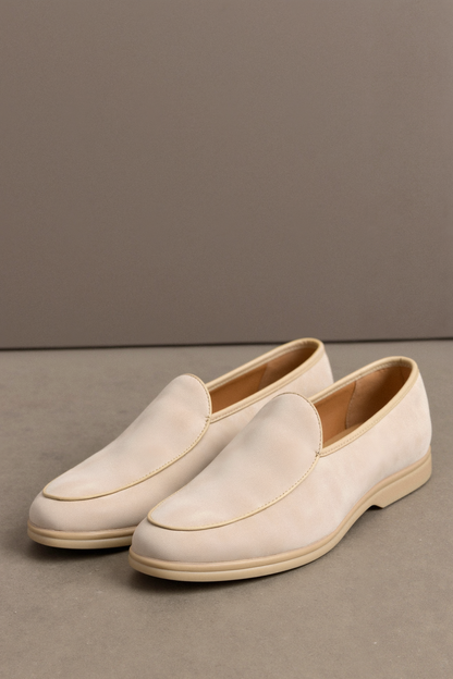 Braune Leder-Loafer-Schuhe Einfach