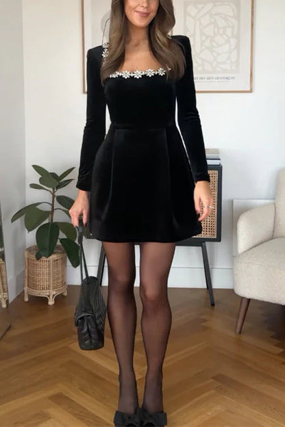Elegantes Damen Samtkleid Yassy