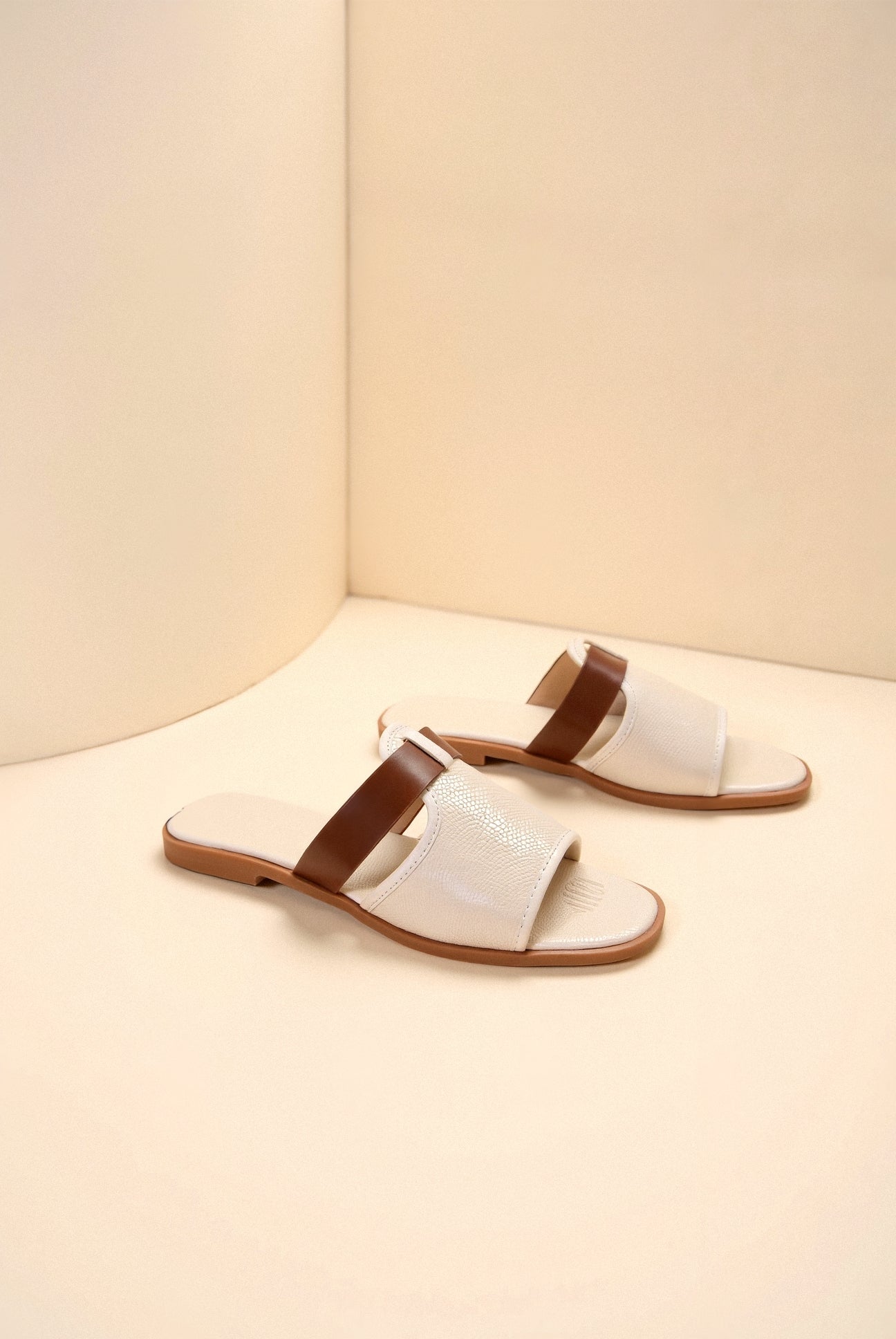 Damen Sandalen Leder Cremeweiß