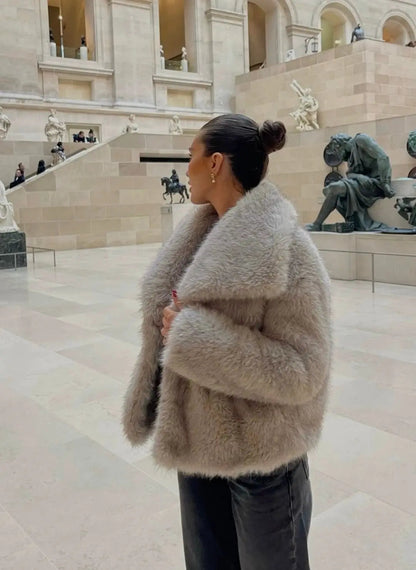 Macy | Luxuriöse Kunstfell-Jacke – Stilvoll, Kuschelig und Zeitlos Zendoo.de