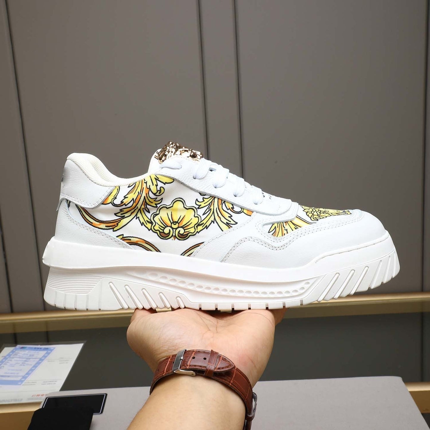 Damen Sneaker Elegantes Floralmuster