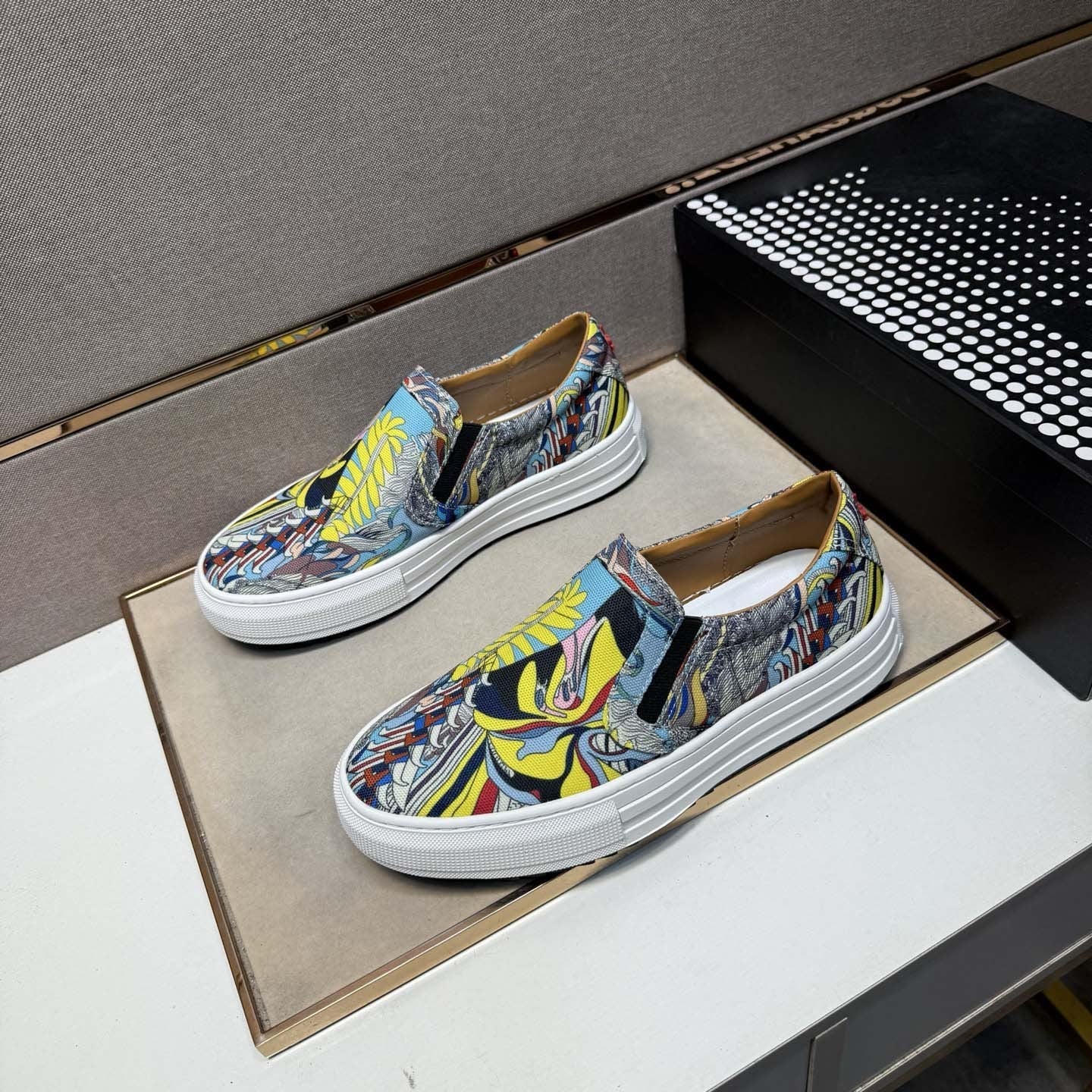 Damen Sneaker Slip-On Bunt Grafik-Design