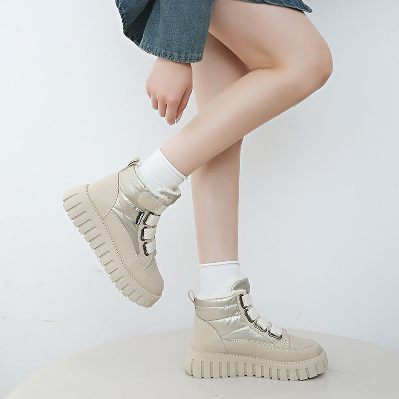 Damen High- Sneaker Isoliert Klettverschluss Warm
