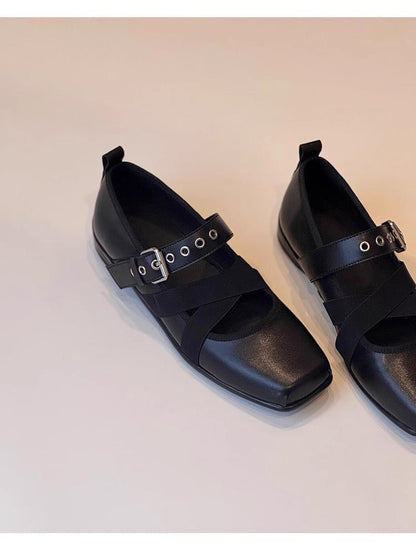 Damen Ballerinas Schuhe Riemen Glanzoptik