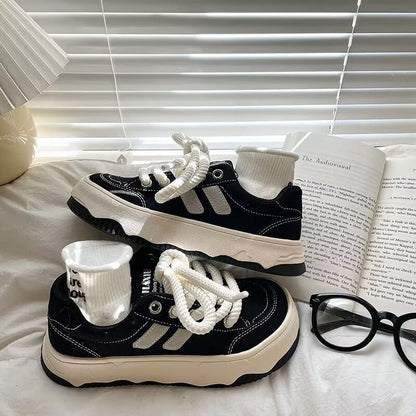 Damen Chunky Sneaker Weite Passform Schnürsenkel Modisch