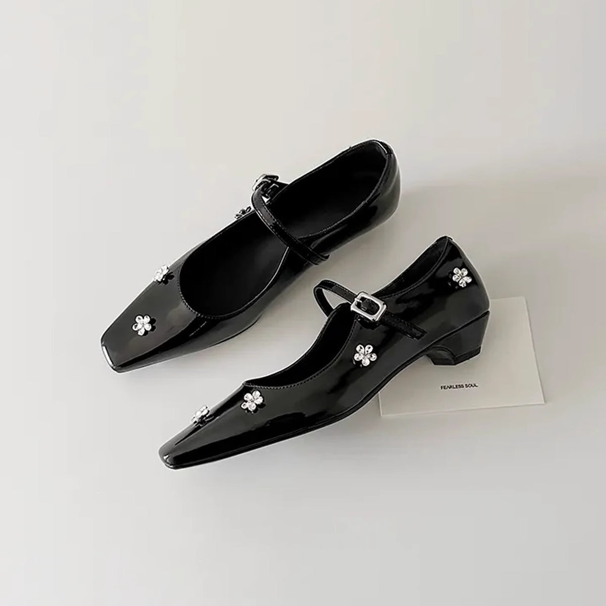 Damen Ballerinas mit Blumen Dekor und Komfort Riemen - Norvielle