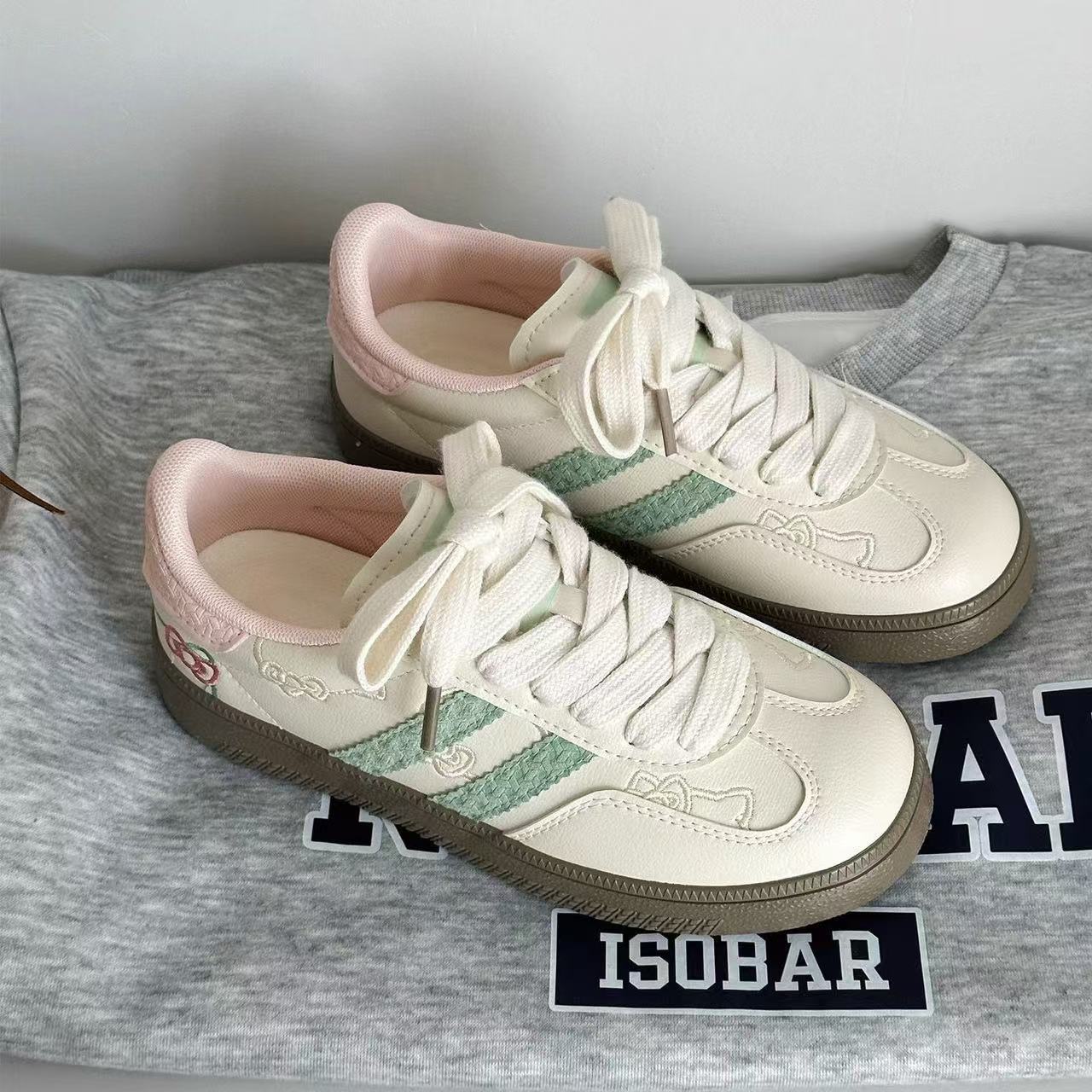Damen Sneaker Blumenmotiv Elastisch Schnürsenkel - Norvielle