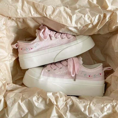 Damen Sneaker Plateau Atmungsaktives Mesh Blumenapplikation