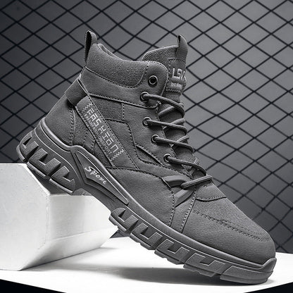 Damen High- Sneaker Warm Isoliert