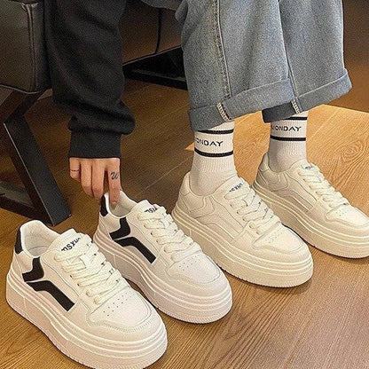 Damen Sneaker Plateau Komfortabel Weich Kontrastdetails