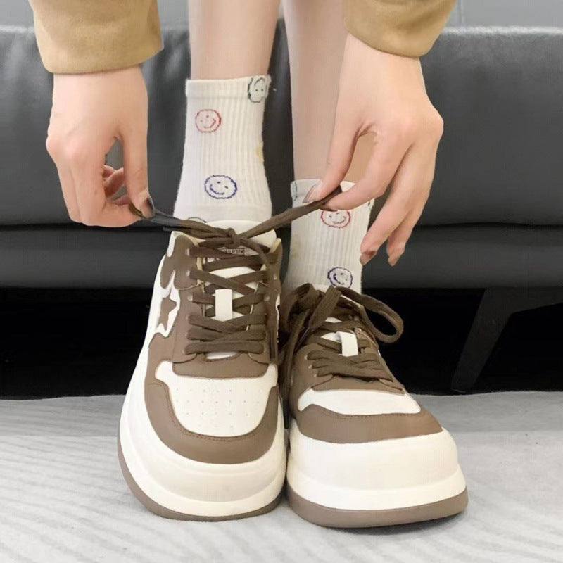 Damen Plateausneaker Sternen-Design