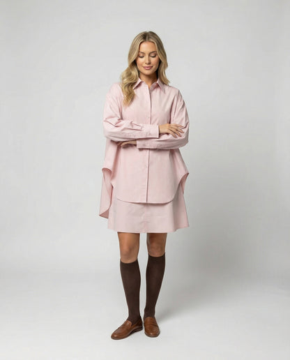 Damenkleid mit Trompetenärmel und Polo-Kragen