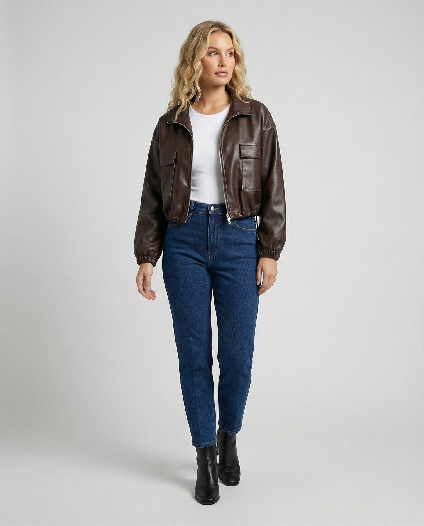 Damen Kurzjacke mit Kapuze und Kordelzug