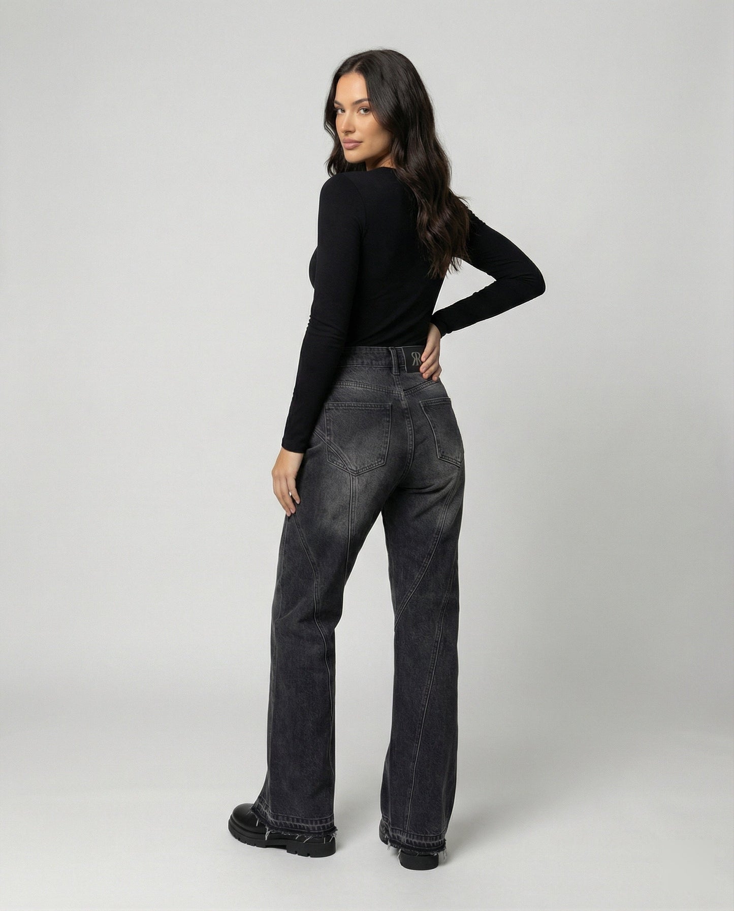 Graue Damenjeans Micro-Flare Reißverschluss
