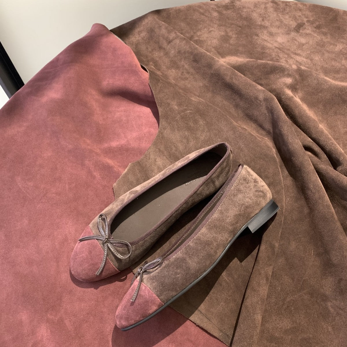 Damen Ballerinas Wildleder Schleife