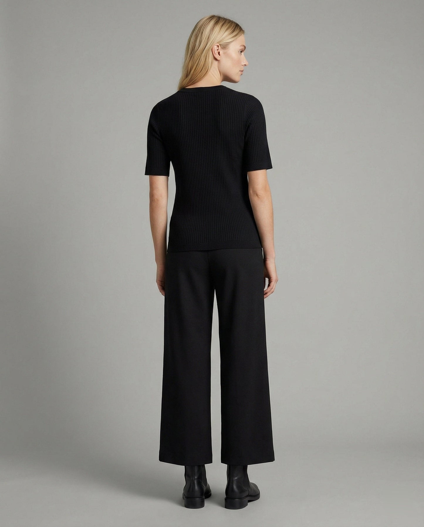 Damen T-Shirt Slim Fit V-Ausschnitt Kurzarm Baumwolle