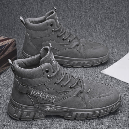 Damen High- Sneaker Warm Isoliert