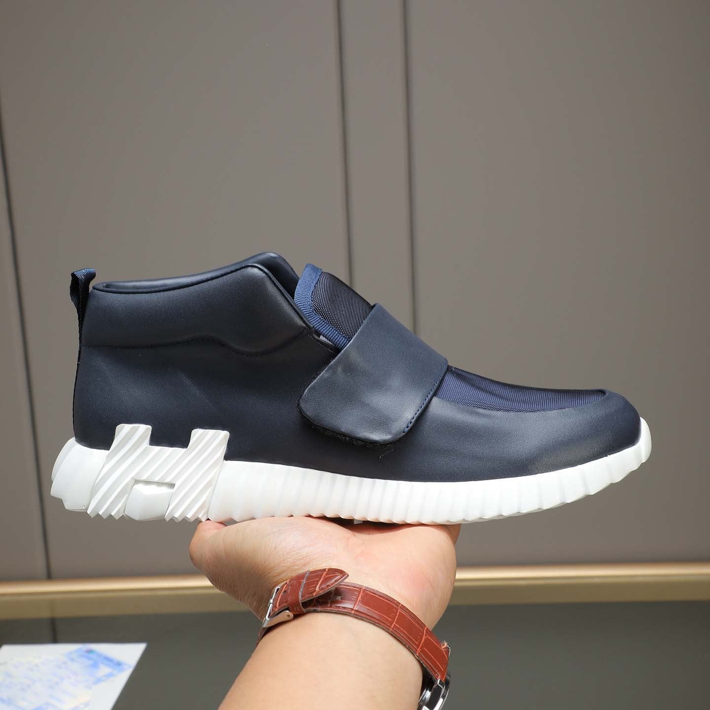 Damen Sneaker Sportlich Slip-On Breite Passform