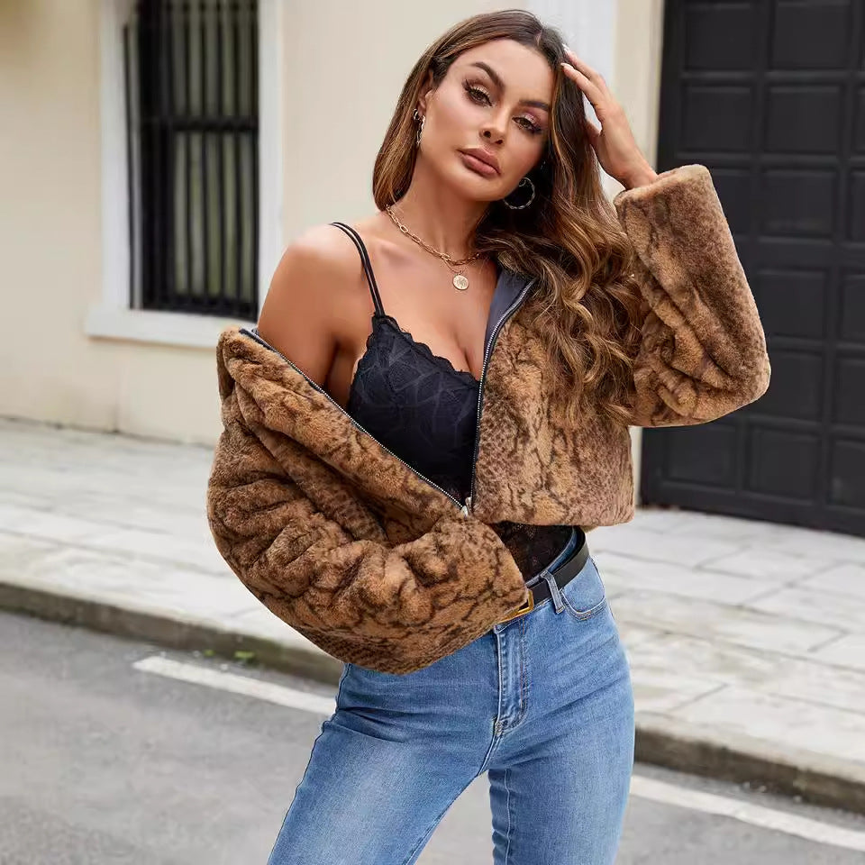Damen Kunstfelljacke Mit Kontrastdetails
