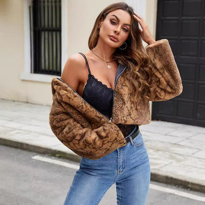 Damen Kunstfelljacke Mit Kontrastdetails
