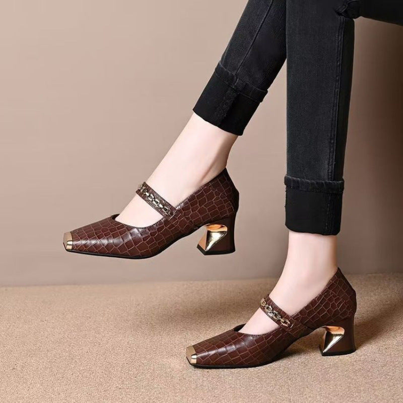 Damen Pumps Elegante Mary Jane Schuhe Metall Detail
