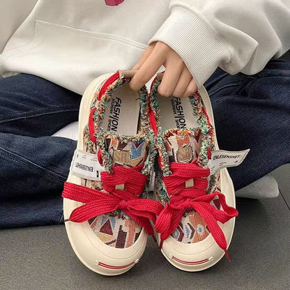 Damen Sneaker Gefranst Schnürsystem