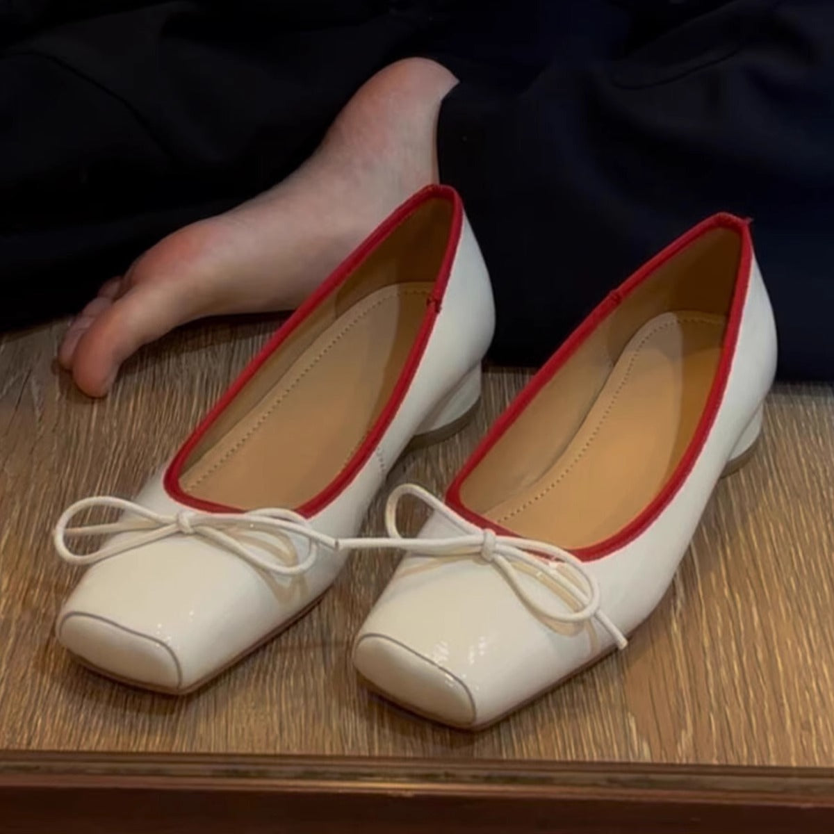 Damen Ballerinas Glänzend Spitze mit Schleife