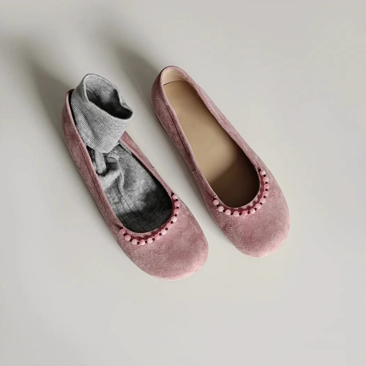 Damen Ballerinas mit Pom-Pom Detail