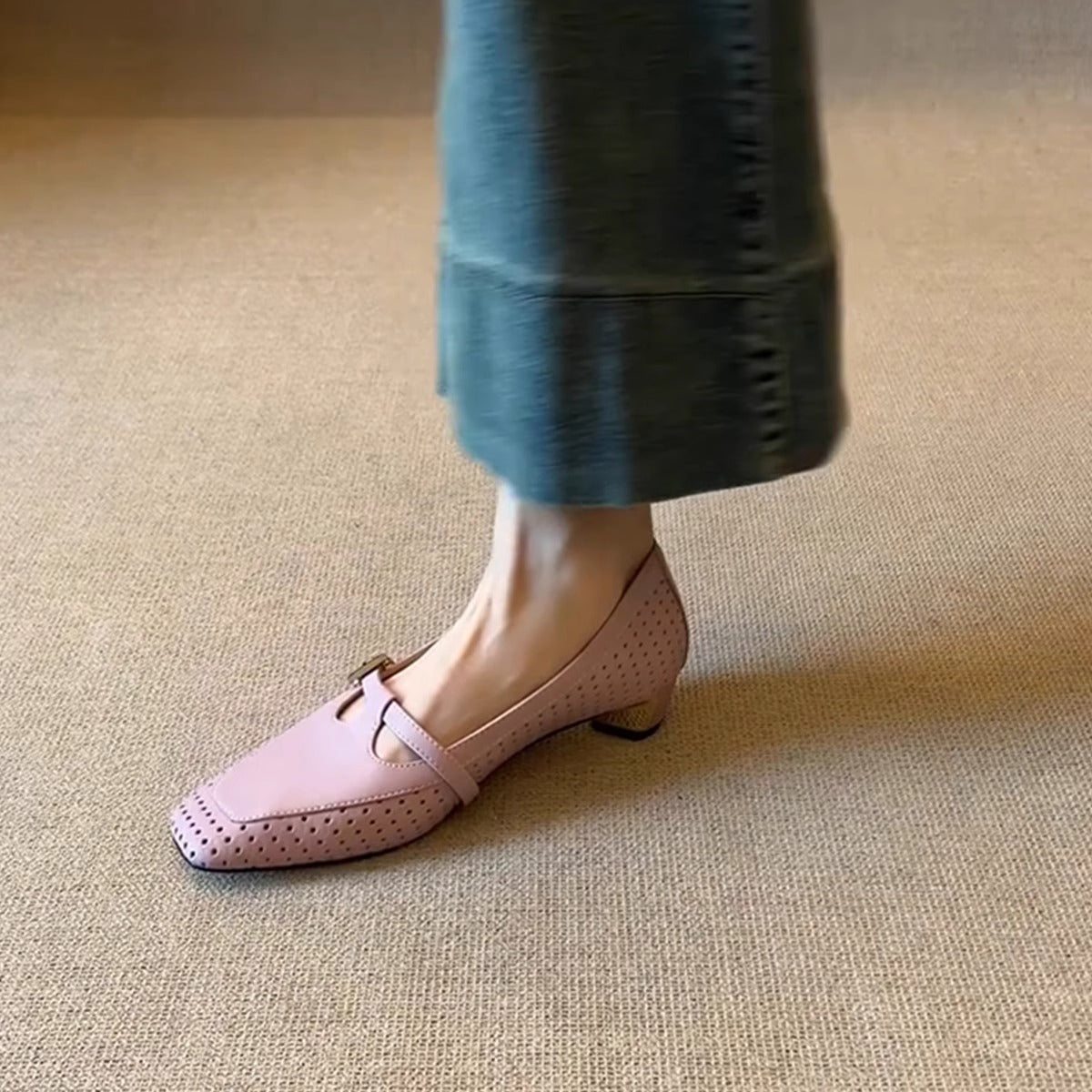 Damen Ballerinas Elegant mit Lochmuster und Schnalle