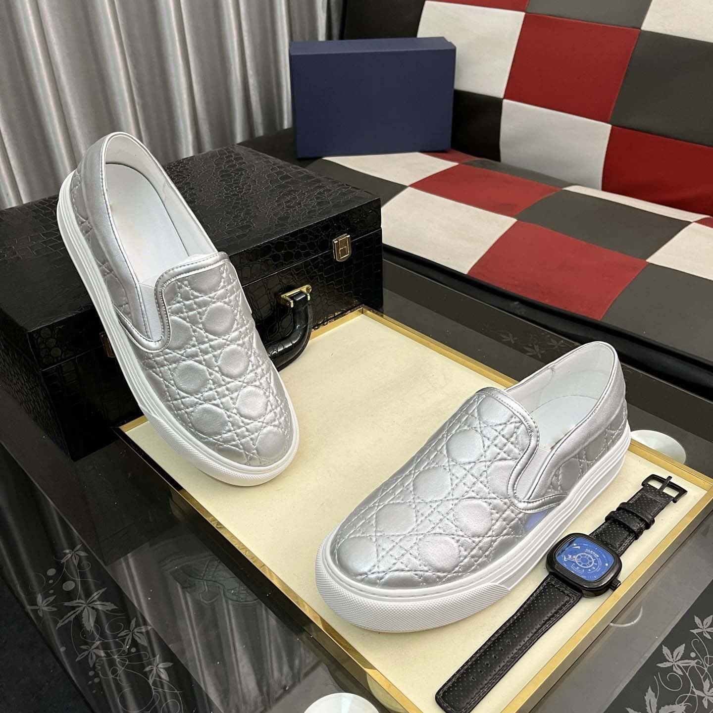 Damen Sneaker Slip-On Rutschfest Elegantes Design