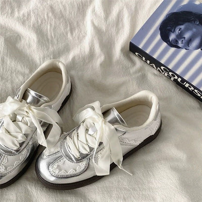 Damen Sneaker Spitze Schleifen Design