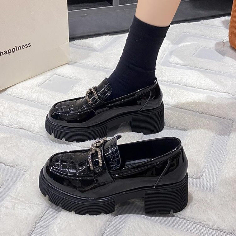 Damen Mokassins Komfortabel Schick mit Ketten Detail