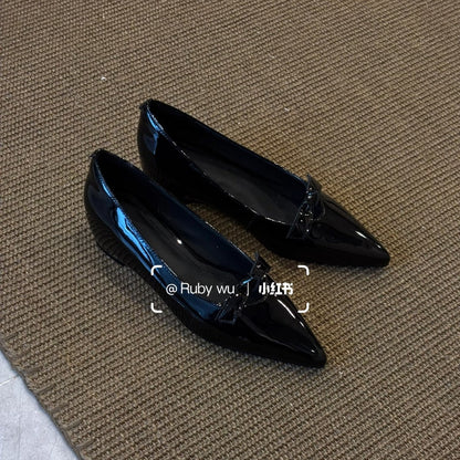 Damen Pumps mit Schleife Lackleder