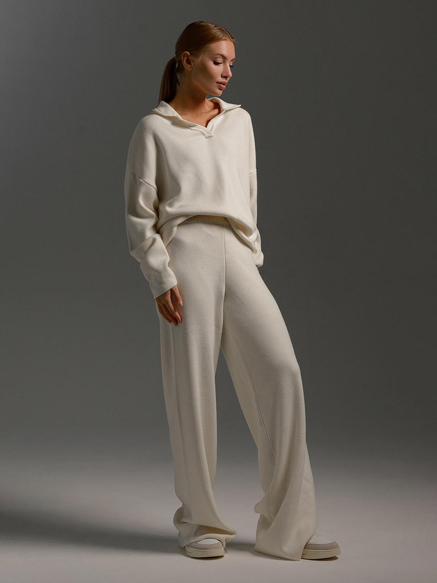 Damen Sportset aus Polopullover und Weitbein-Hose für Komfort