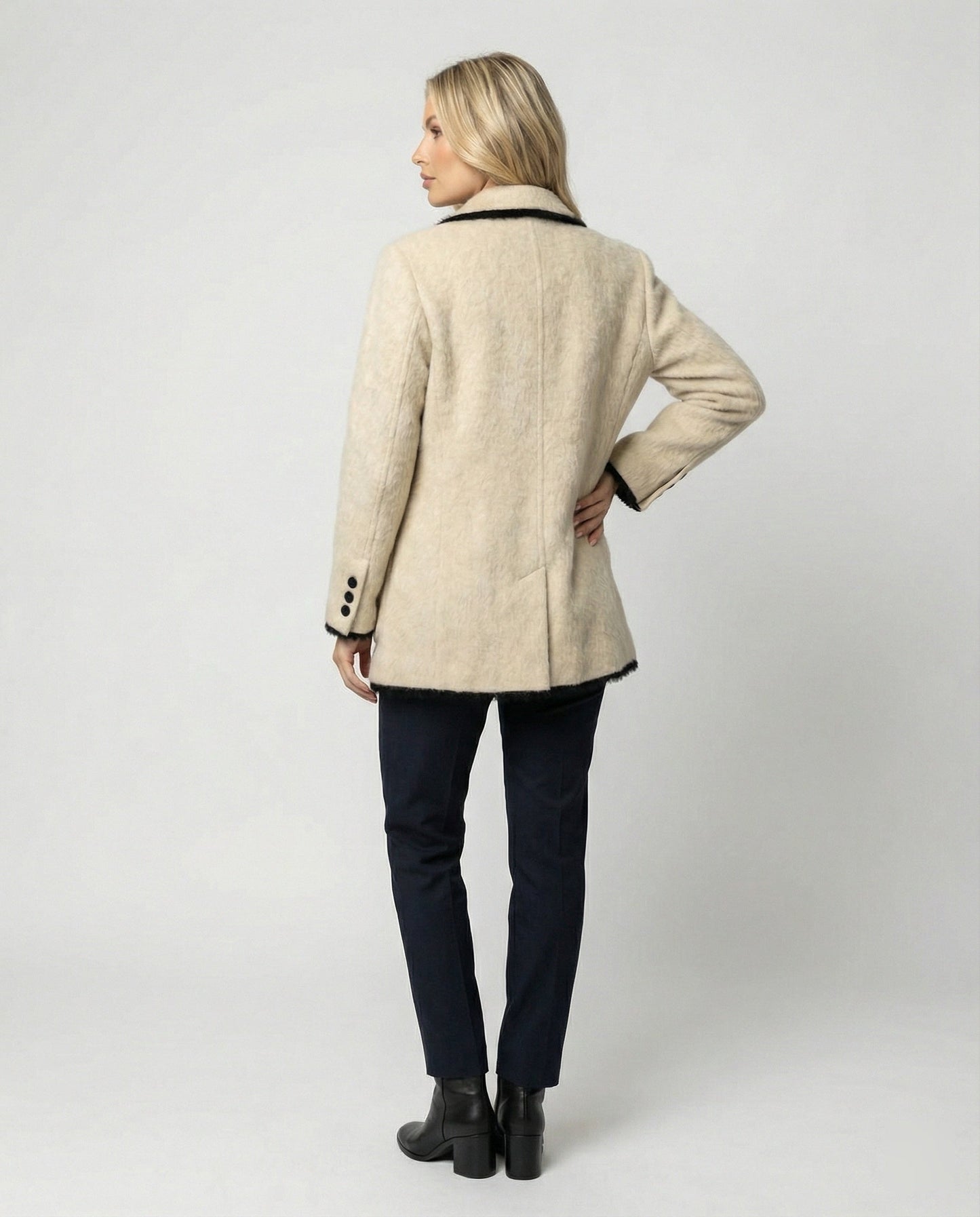 Damen Flauschjacke Doppelreiherschließer Blazer