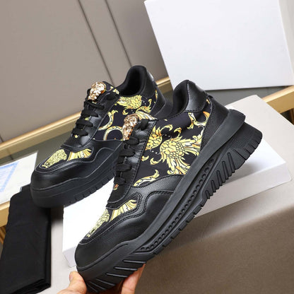 Damen Sneaker Elegantes Floralmuster